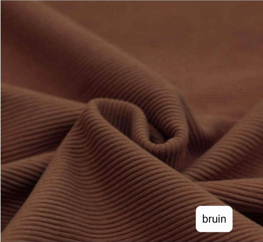 Flared - Smalle rib - Bruin